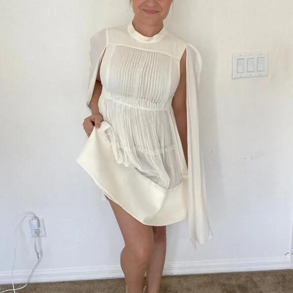 Authentic Valentino silk cape dress size 40 - Picture 5 of 10